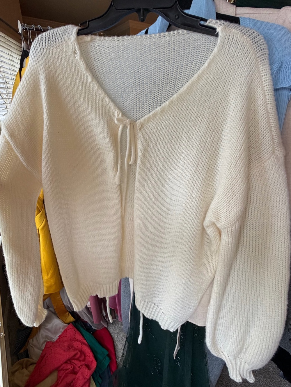 Women's Cream V-Neck Tie-Front Knit Cardigan